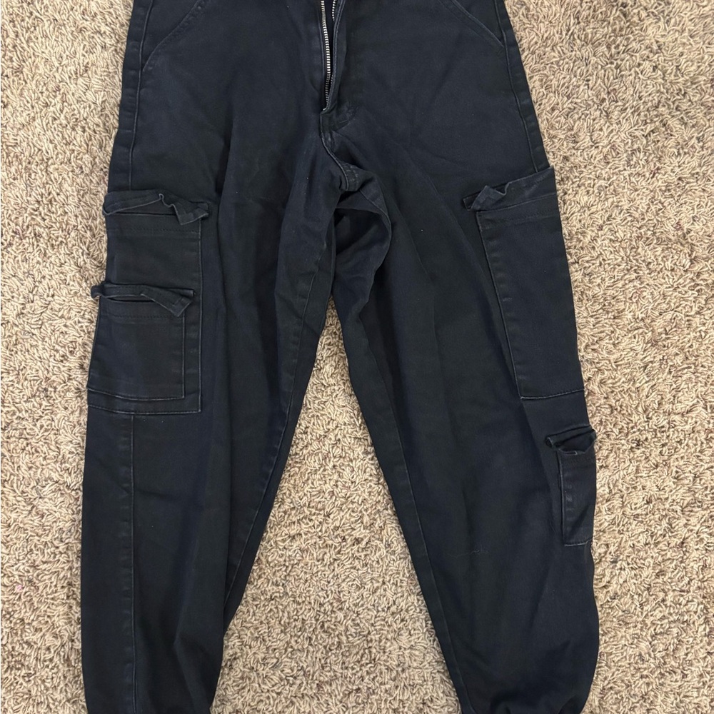 Women’s small cargo pants